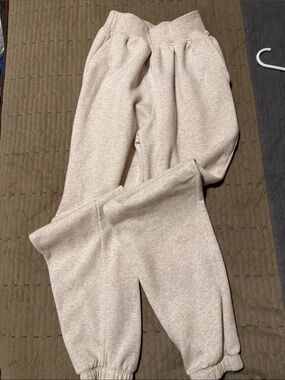 SO Cozy Girls Neutral Sweatpants - Light Heather Beige